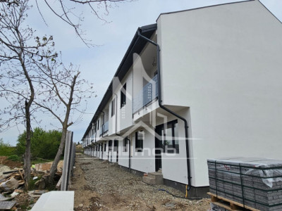 Casa insiruita Pavlicheni centru Popesti.
