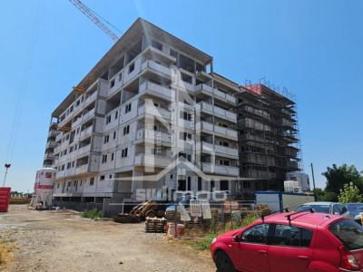 Apartament 3 camere decomandat 2 bai Grand Arena Dealul Cucului.