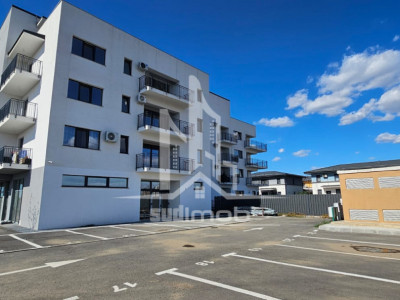 Apartament 3 camere 2 bai si terasa 14 mp in complexul Green Garden.