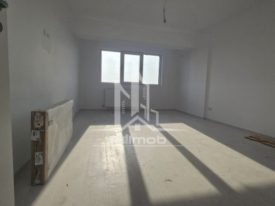 Metrou Berceni apartament 2 camere decomandat. 