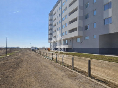 Apartament 3 camere decomandat 2 bai Grand Arena Dealul Cucului.