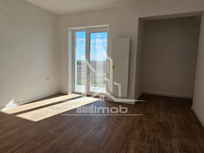 Apartament 3 camere 2 bai in complexul Green Garden.