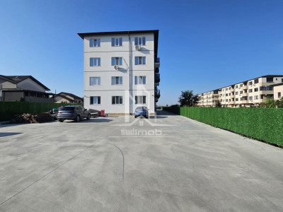Apartament 3 camere Leordeni Penny.