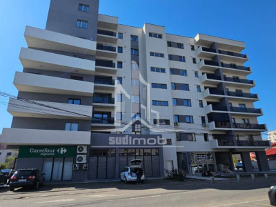 Apartament 2 camere decomandat cu bucatarie inchisa.