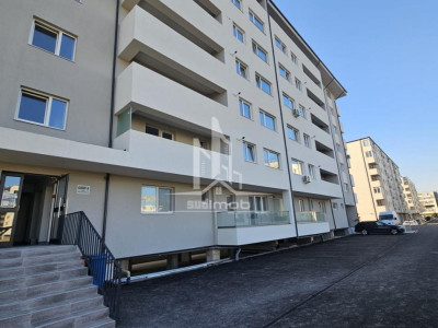 Apartament 3 camere decomandat 2 bai Grand Arena Dealul Cucului.